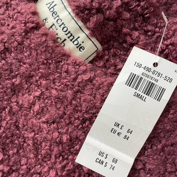 Abercrombie & Fitch sweater - Picture 2 of 3